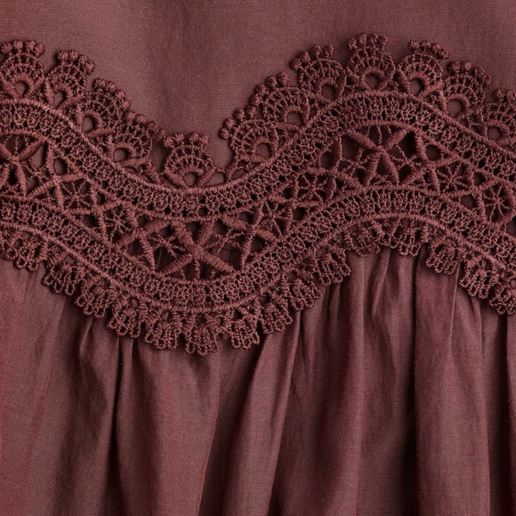 Elegant Bohemian Lace Trim White Blouse - Picture 5 of 15